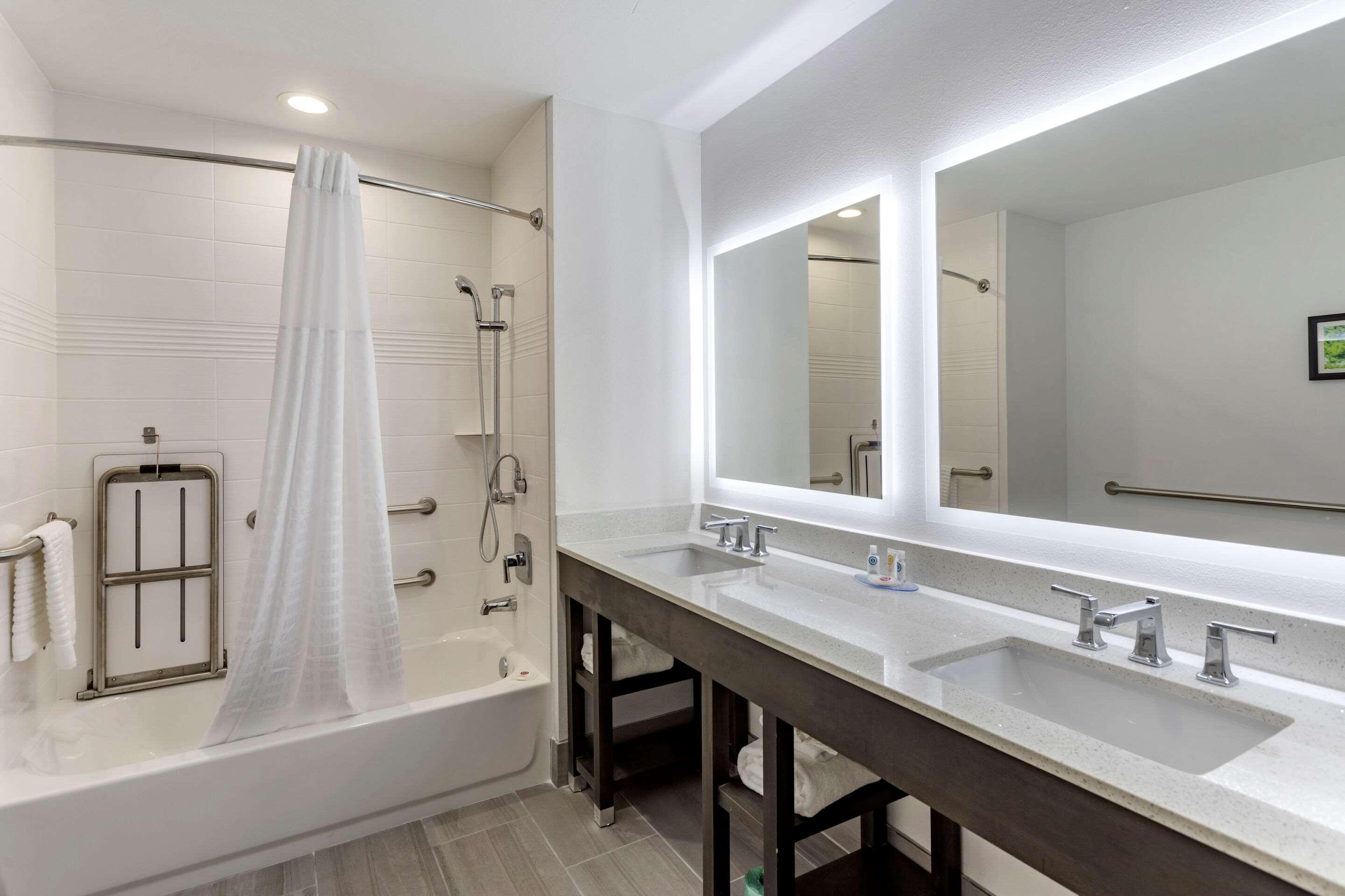 Comfort Inn & Suites Олив-Бранч Экстерьер фото