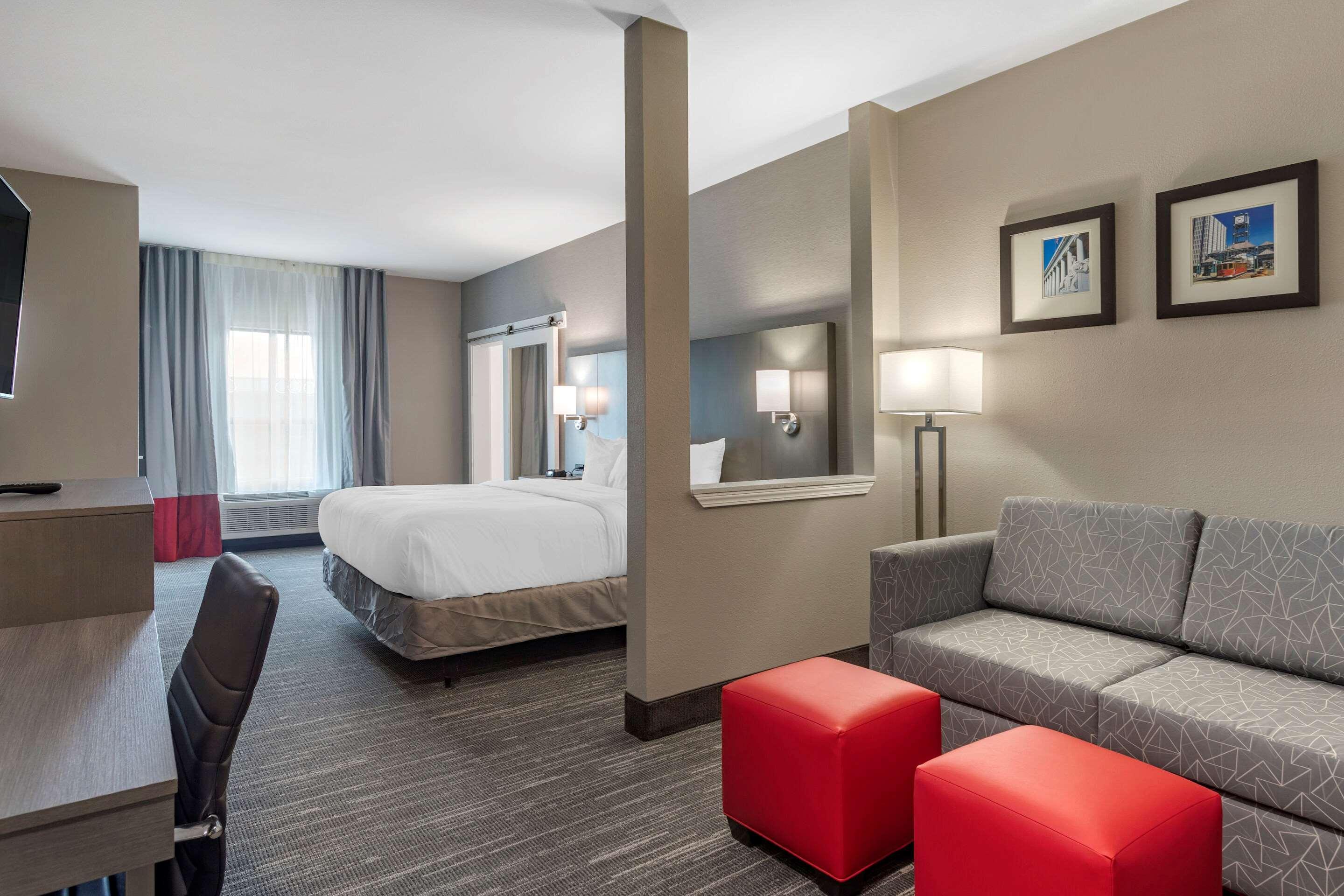 Comfort Inn & Suites Олив-Бранч Экстерьер фото