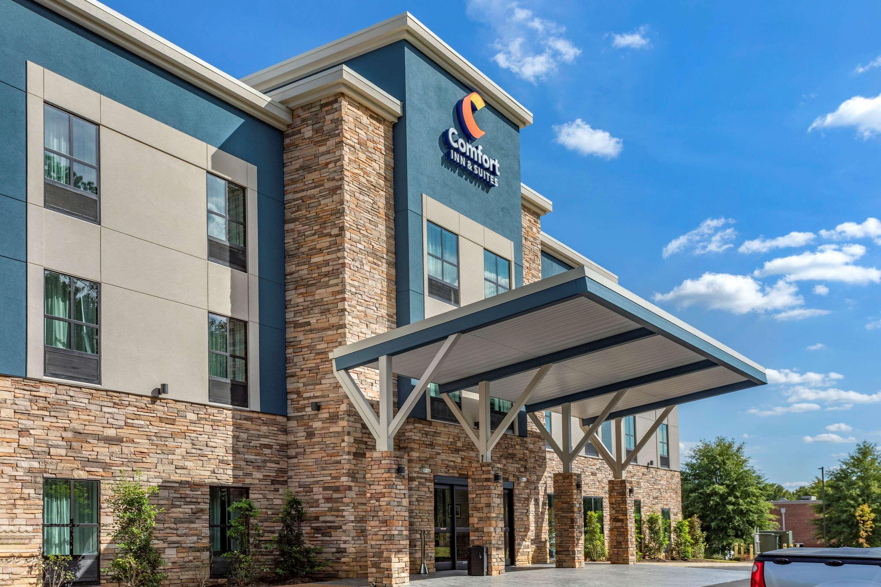 Comfort Inn & Suites Олив-Бранч Экстерьер фото