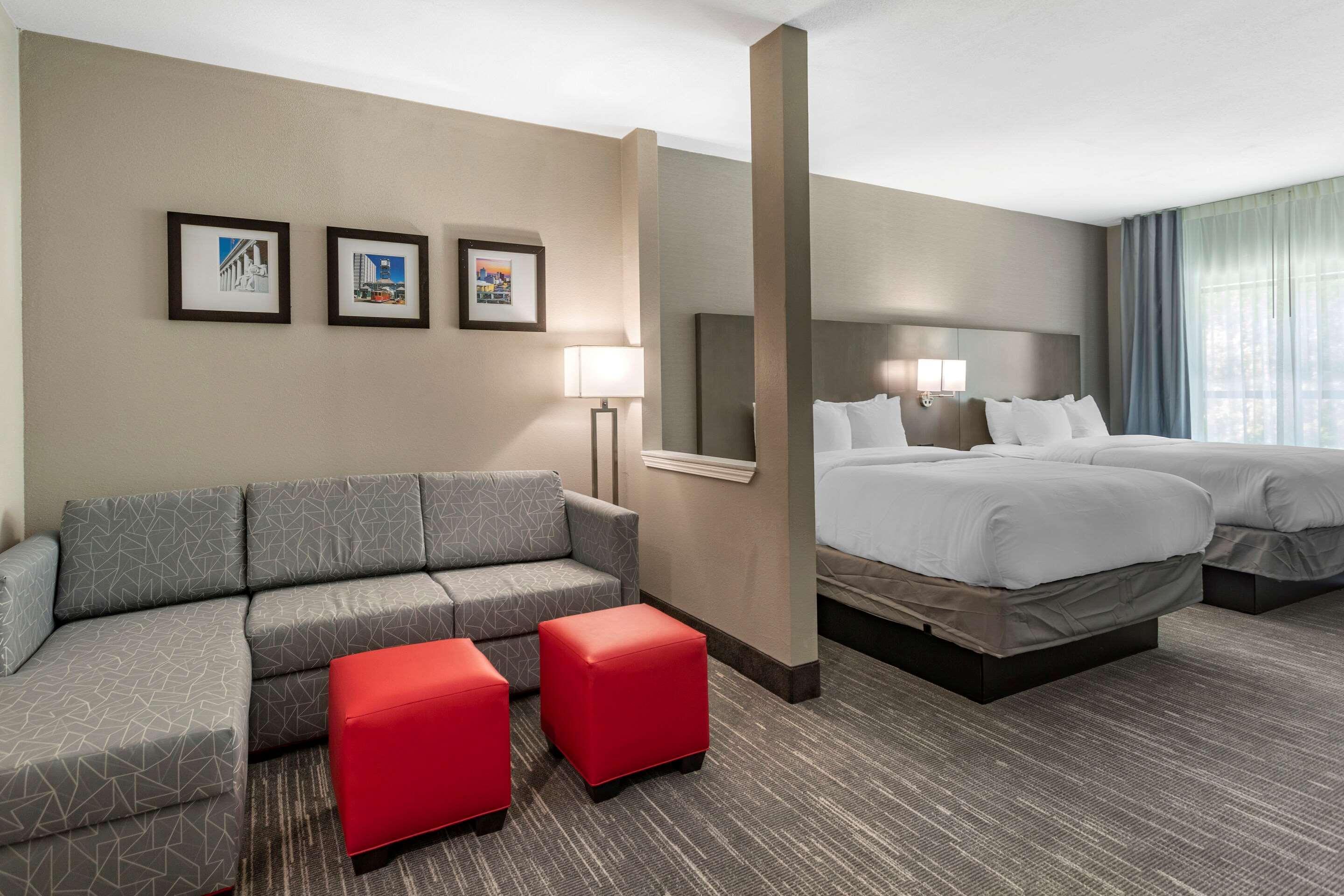 Comfort Inn & Suites Олив-Бранч Экстерьер фото