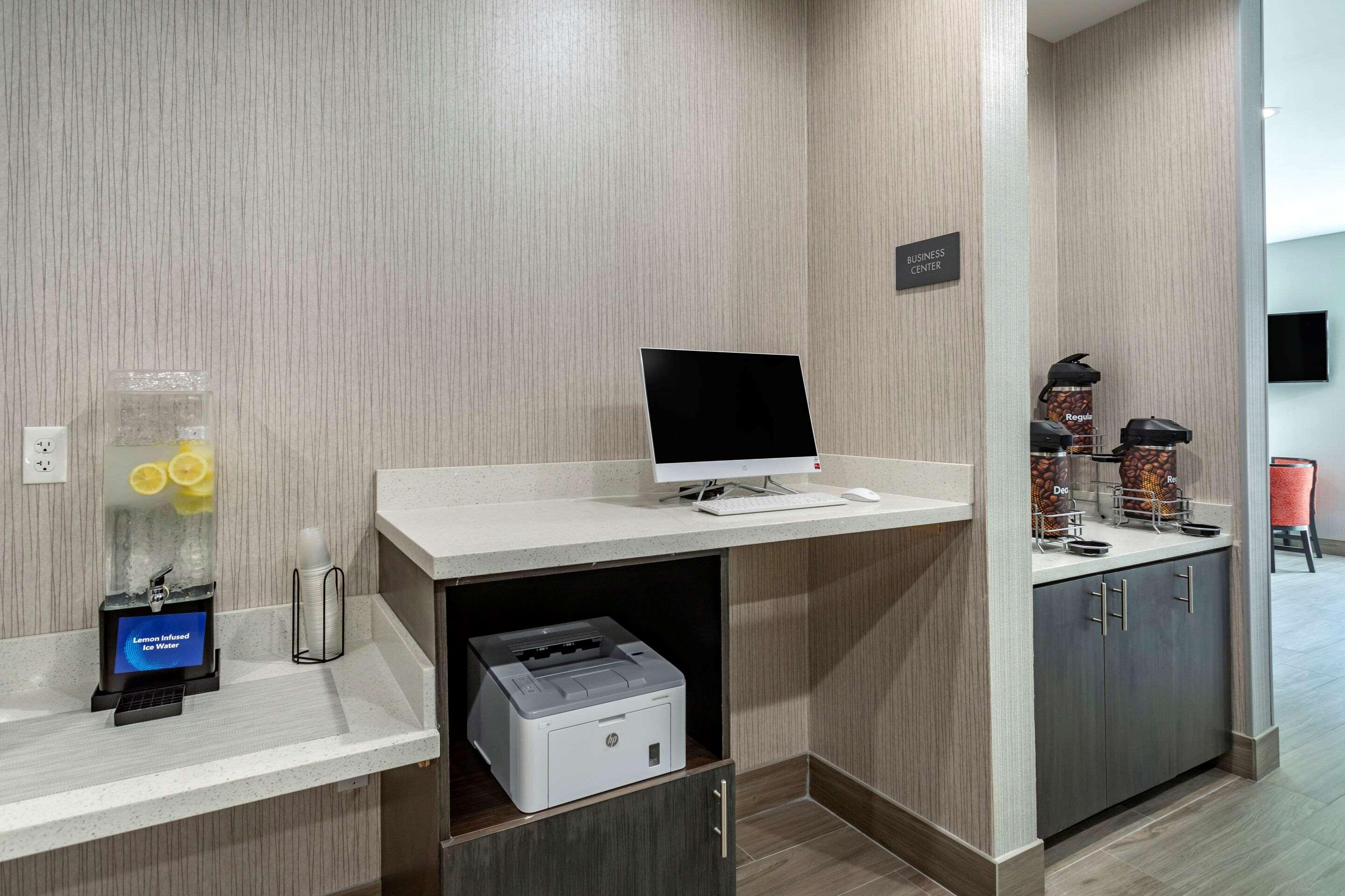 Comfort Inn & Suites Олив-Бранч Экстерьер фото